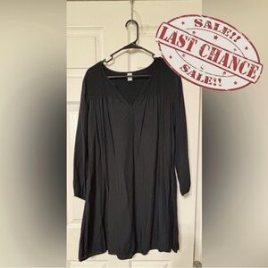 Old Navy Black Women's Midi Dress